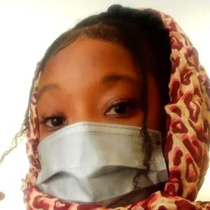 Meet your Posher, Miosha